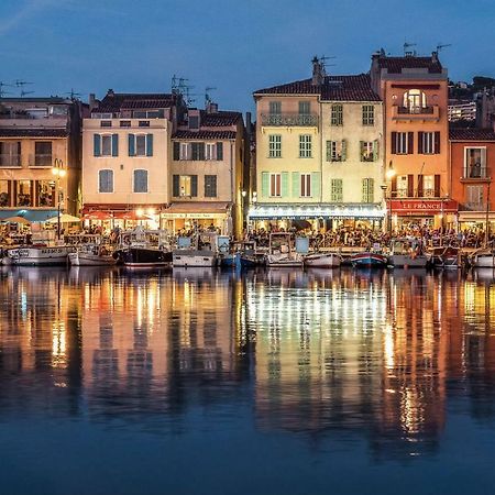 Les Barques, Vue Splendide Sur Le Port De Cassis Appartement Buitenkant foto