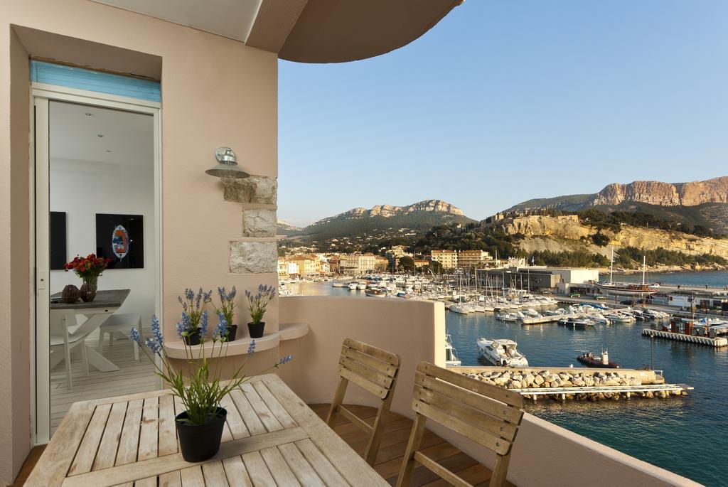 Les Barques, Vue Splendide Sur Le Port De Cassis Appartement Kamer foto