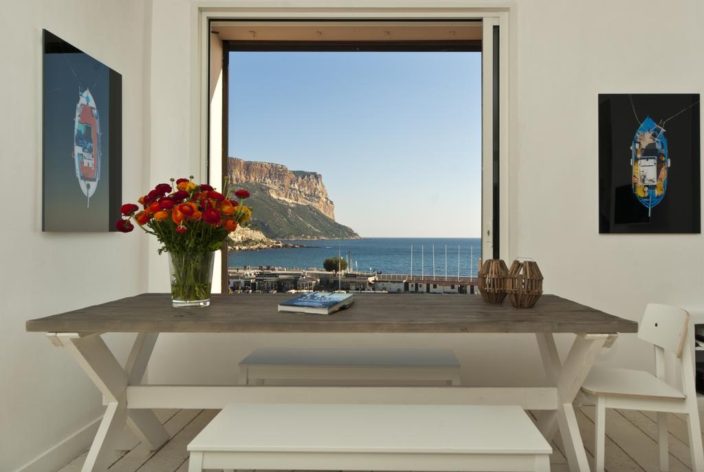 Les Barques, Vue Splendide Sur Le Port De Cassis Appartement Kamer foto